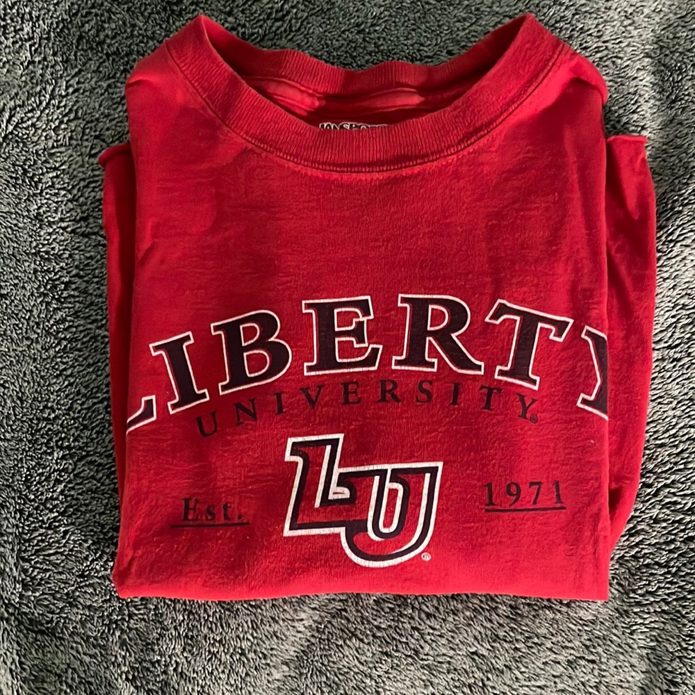 Slightly cropped University T-shirt Womens Small